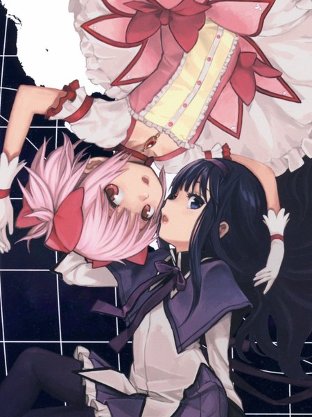 少女用短袜与裤袜武装自己